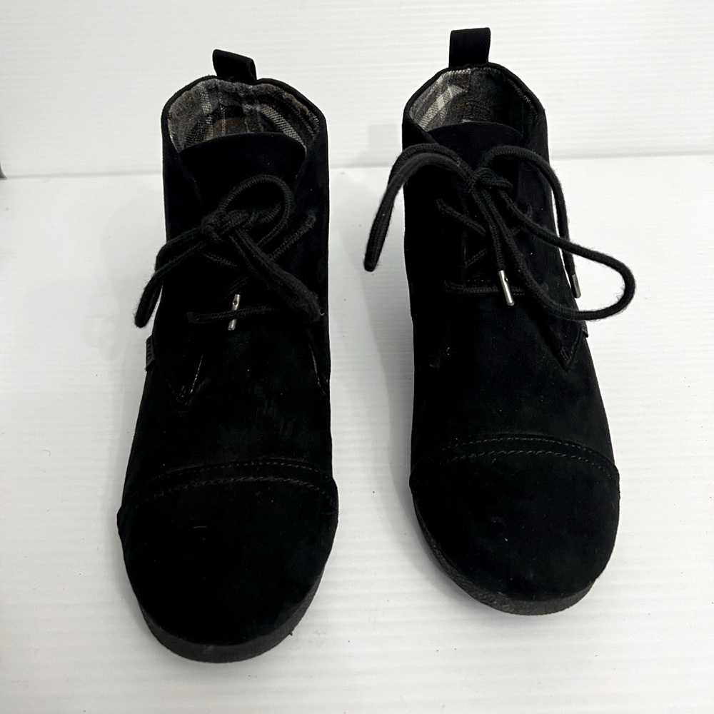 Bongo women’s booties Size 8M black